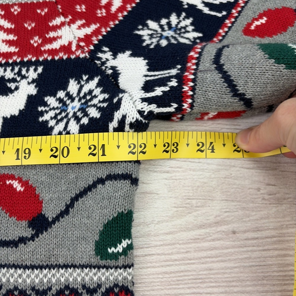 St Johns Bay Men's Medium Christmas Sweater Fair Isle Tree Lights Reindeer EXC - Picture 8 of 16